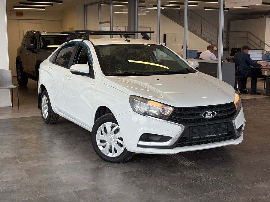 Lada (Ваз) Vesta 1.6 MT (106 л.с.), 2016