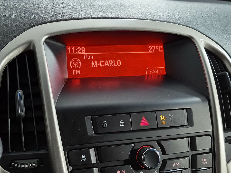 Opel Astra 1.6 MT (115 л.с.), 2012