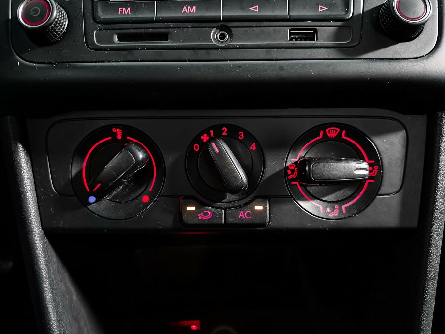 Volkswagen Polo 1.6 MT (105 л.с.), 2012 Volkswagen Polo 1.6 MT (105 л.с.), 2012