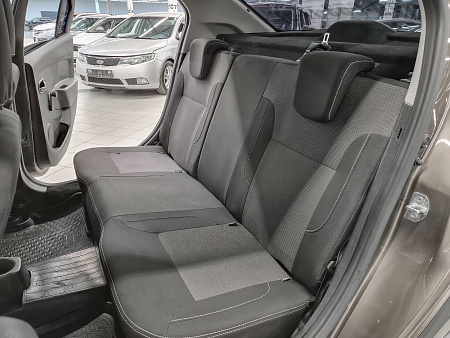 Renault Logan Stepway 1.6 MT (82 л.с.), 2021 Renault Logan Stepway 1.6 MT (82 л.с.), 2021 — купить в Нижнем Новгороде