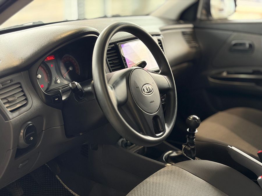 Kia Rio 1.4 MT (95 л.с.), 2011 Kia Rio 1.4 MT (95 л.с.), 2011