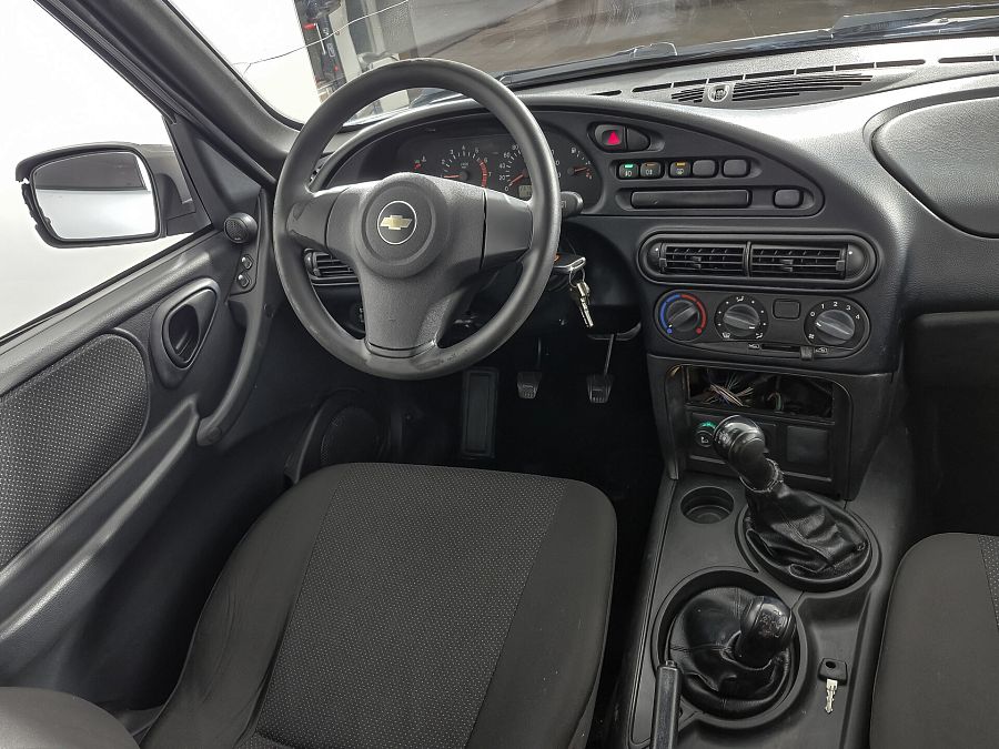 Chevrolet Niva 1.7 MT (80 л.с.) 4WD, 2012