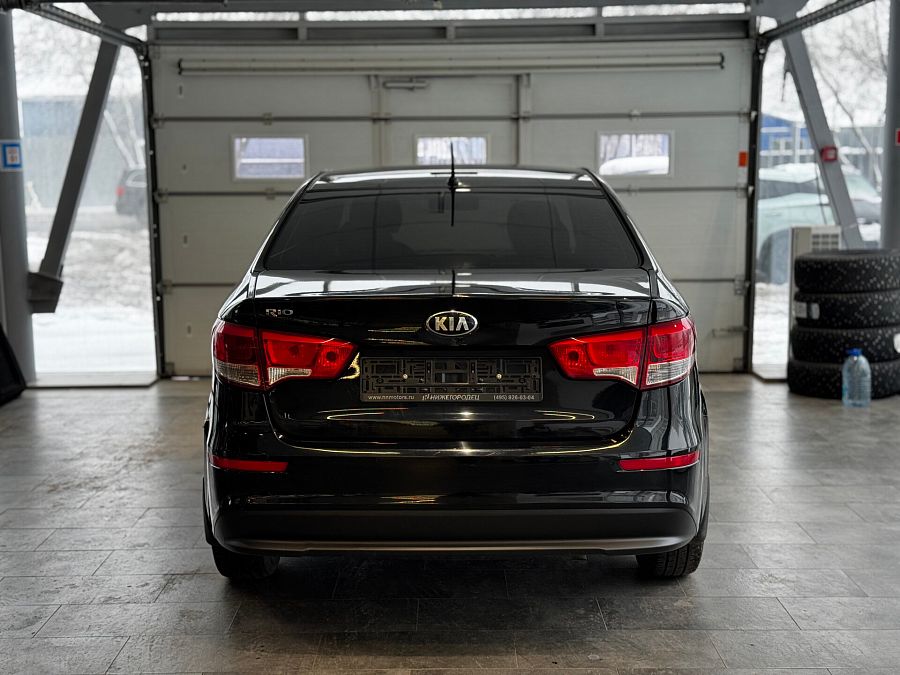 Kia Rio 1.6 MT (123 л.с.), 2016