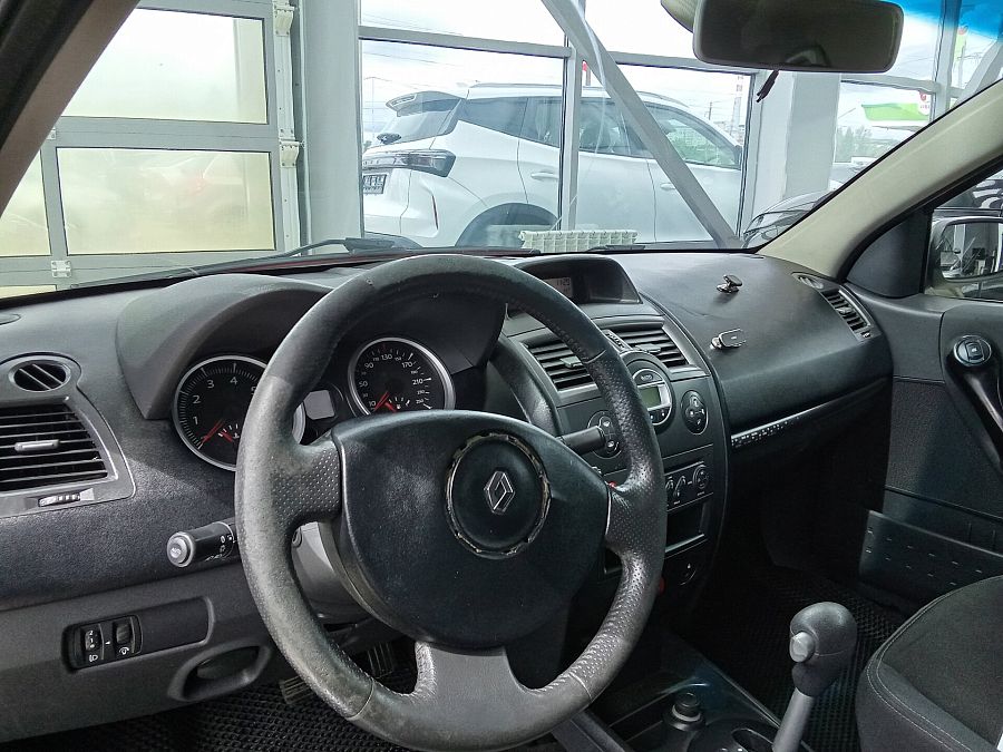 Renault Megane 1.6 AT (113 л.с.), 2008