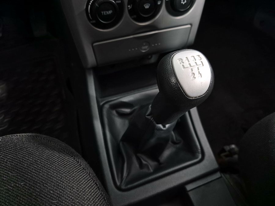 Lada (Ваз) Priora 1.6 MT (98 л.с.), 2012 Lada (Ваз) Priora 1.6 MT (98 л.с.), 2012