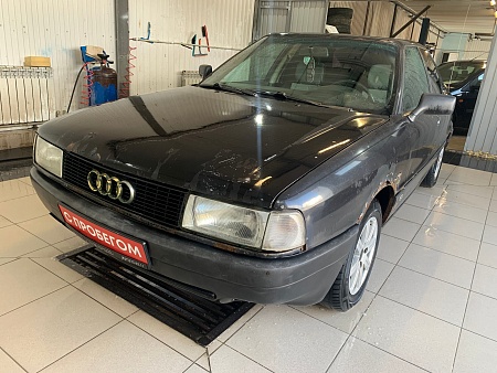 Audi 80 1.8 MT (88 л.с.), 1988