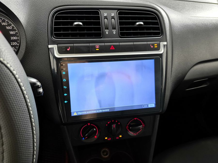 Volkswagen Polo 1.6 MT (105 л.с.), 2011