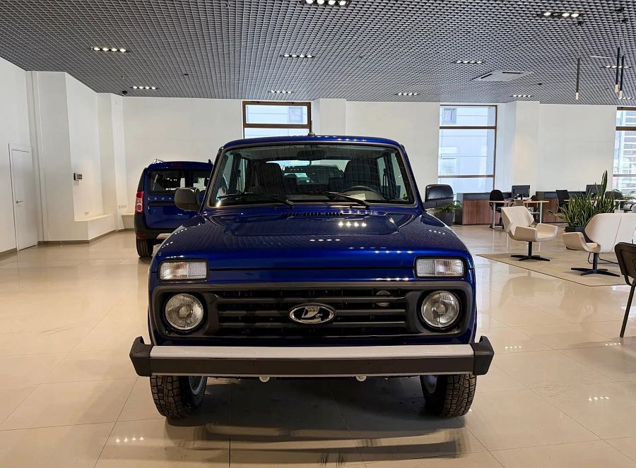 Lada (Ваз) Niva Legend 1.7 MT (83 л.с.) 4WD, 2026 Lada (Ваз) Niva Legend 1.7 MT (83 л.с.) 4WD, 2026