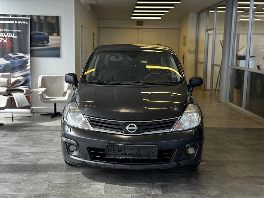 Nissan Tiida 1.6 MT (110 л.с.), 2010 Nissan Tiida 1.6 MT (110 л.с.), 2010