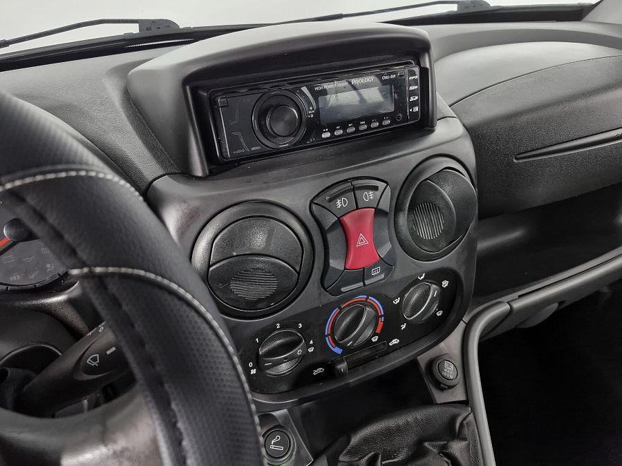 Fiat Doblo 1.4 MT (77 л.с.), 2013