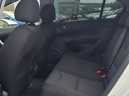 Peugeot 408 1.6 MT (110 л.с.), 2013 Peugeot 408 1.6 MT (110 л.с.), 2013 — купить в Нижнем Новгороде