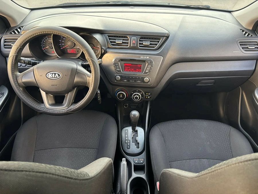Kia Rio 4-speed 1.6 AT (123 л.с.), 2011