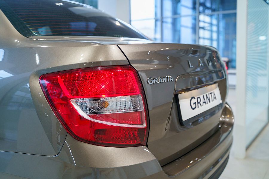 Lada (Ваз) Granta 1.6 MT (90 л.с.), 2026 Lada (Ваз) Granta 1.6 MT (90 л.с.), 2026