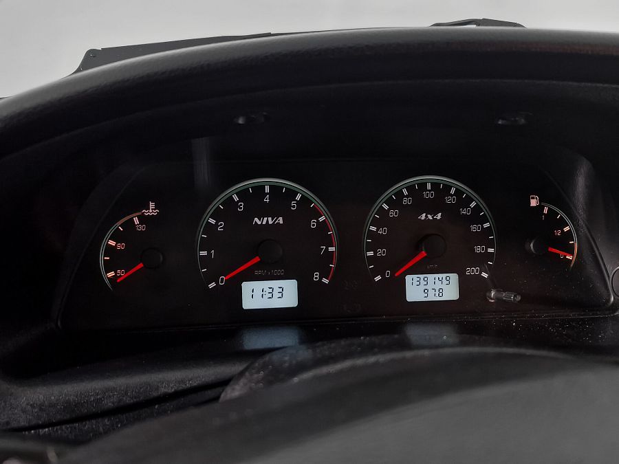 Chevrolet Niva 1.7 MT (80 л.с.) 4WD, 2012 Chevrolet Niva 1.7 MT (80 л.с.) 4WD, 2012