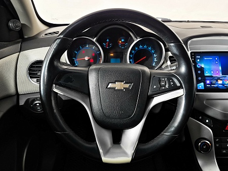 Chevrolet Cruze 1.6 MT (109 л.с.), 2011