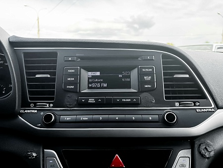 Hyundai Elantra 1.6 MT (128 л.с.), 2018