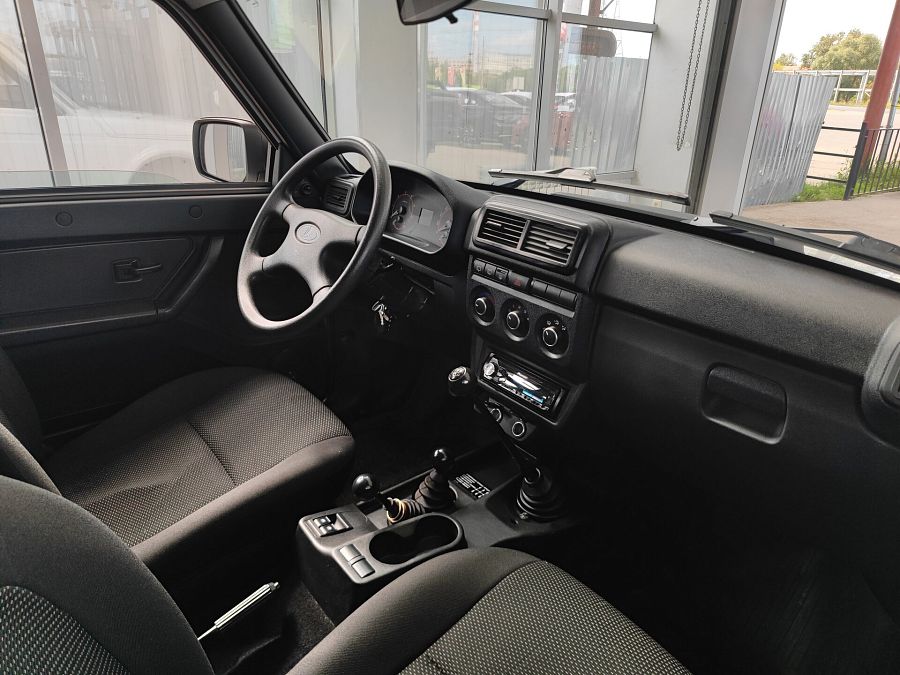 Lada (Ваз) Niva Legend 1.7 MT (83 л.с.) 4WD, 2023 Lada (Ваз) Niva Legend 1.7 MT (83 л.с.) 4WD, 2023
