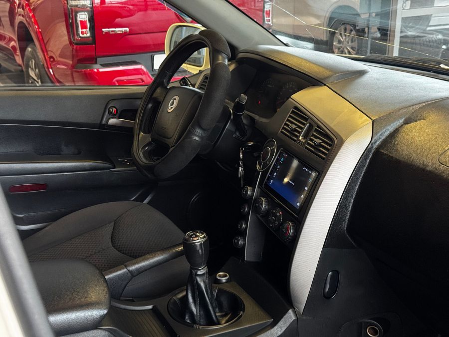 Ssangyong Kyron 2.3 MT (150 л.с.) 4WD, 2013 Ssangyong Kyron 2.3 MT (150 л.с.) 4WD, 2013