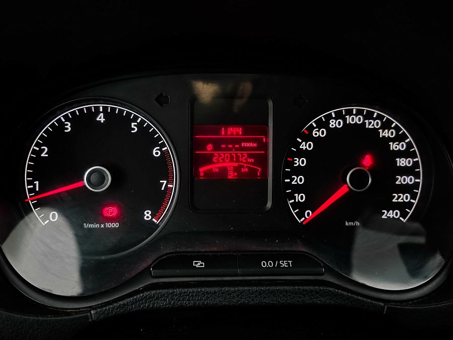 Volkswagen Polo 1.6 MT (105 л.с.), 2011