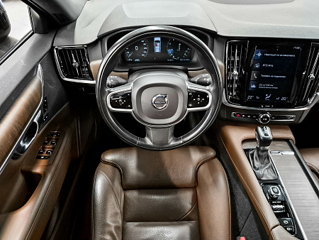 Volvo V90 Cross Country 2.0 AT (249 л.с.) 4WD, 2021 — купить в Нижнем Новгороде
