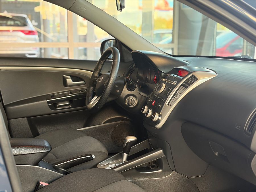 Kia Ceed 1.6 AT (125 л.с.), 2012 Kia Ceed 1.6 AT (125 л.с.), 2012