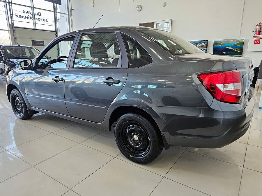 Lada (Ваз) Granta 1.6 MT (106 л.с.), 2026