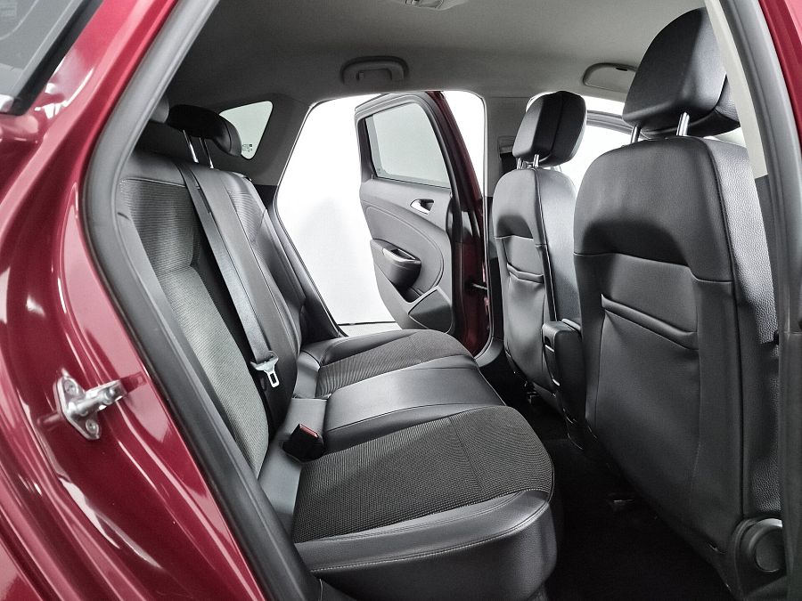 Opel Astra 1.6 AT (115 л.с.), 2011 Opel Astra 1.6 AT (115 л.с.), 2011