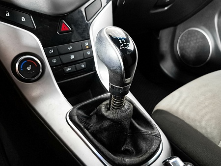 Chevrolet Cruze 1.6 MT (109 л.с.), 2011