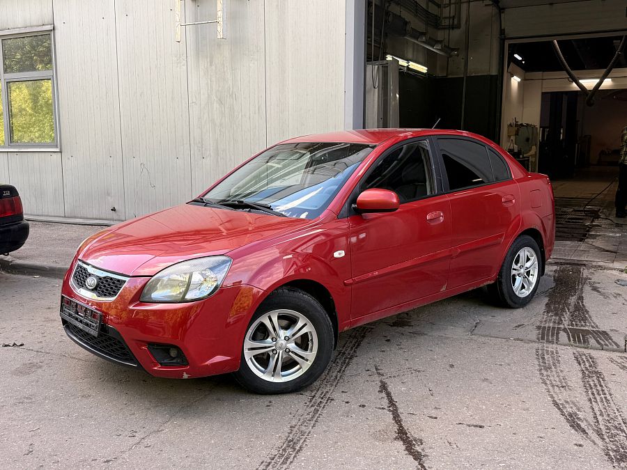 Kia Rio 1.4 MT (97 л.с.), 2009