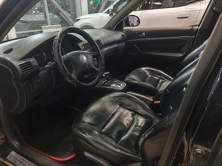 Volkswagen Passat 1.8 AT (170 л.с.), 2004 — купить в Нижнем Новгороде