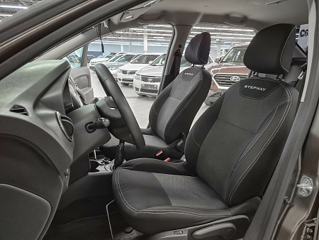 Renault Logan Stepway 1.6 MT (82 л.с.), 2021 Renault Logan Stepway 1.6 MT (82 л.с.), 2021 — купить в Нижнем Новгороде