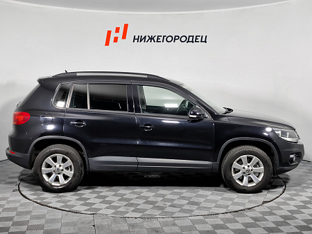 Volkswagen Tiguan 2.0 AT (170 л.с.) 4WD, 2013 — купить в Нижнем Новгороде