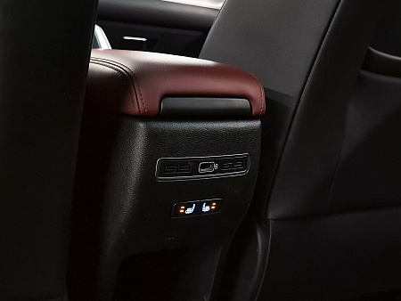 Geely Coolray 1.5 AMT (150 л.с.), 2022 — купить в Нижнем Новгороде