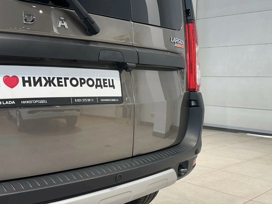 Lada (Ваз) Largus Cross 1.6 MT (106 л.с.), 2026