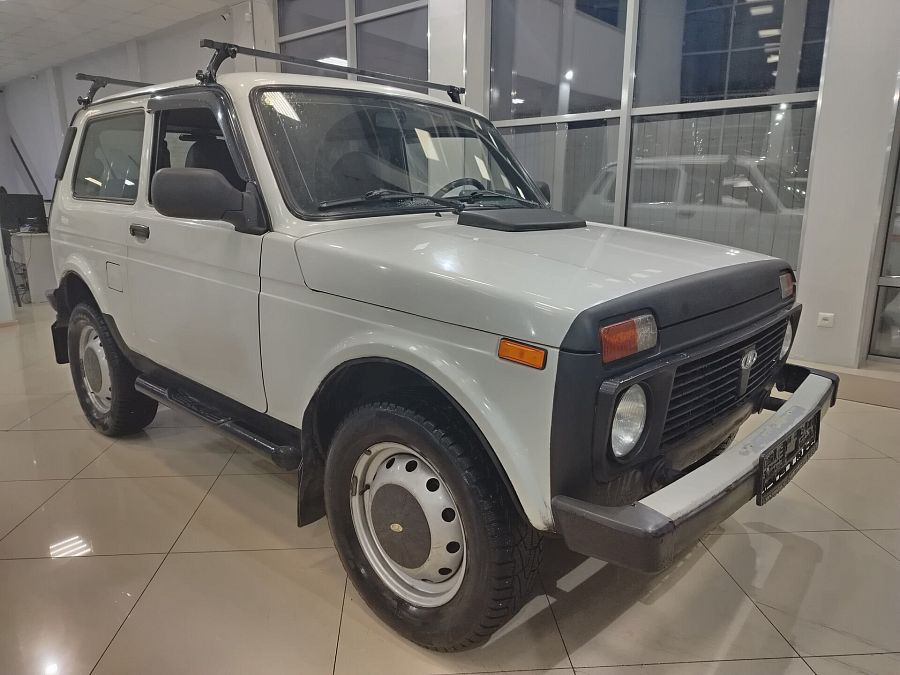 Lada (Ваз) 2121 (4x4) 1.7 MT (83 л.с.) 4WD, 2015 Lada (Ваз) 2121 (4x4) 1.7 MT (83 л.с.) 4WD, 2015