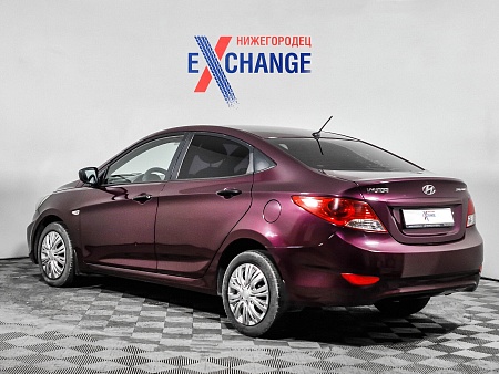 Hyundai Solaris 1.6 MT (123 л.с.), 2012