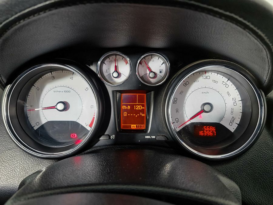 Peugeot 408 1.6 MT (120 л.с.), 2012 Peugeot 408 1.6 MT (120 л.с.), 2012