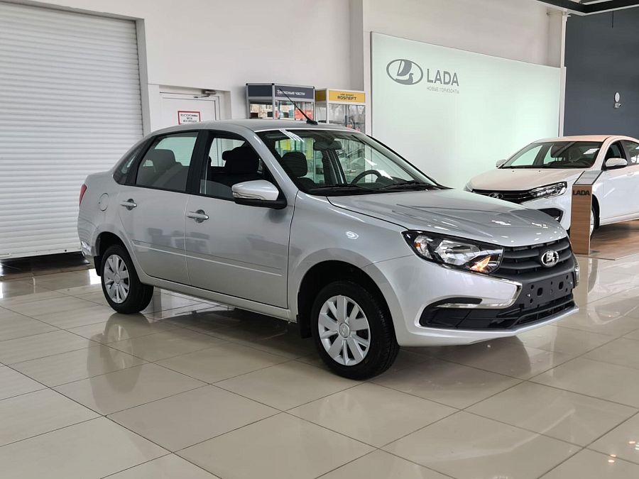 Lada (Ваз) Granta 1.6 MT (90 л.с.), 2026 Lada (Ваз) Granta 1.6 MT (90 л.с.), 2026