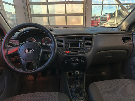 Kia Rio 1.4 MT (95 л.с.), 2010 — купить в Нижнем Новгороде